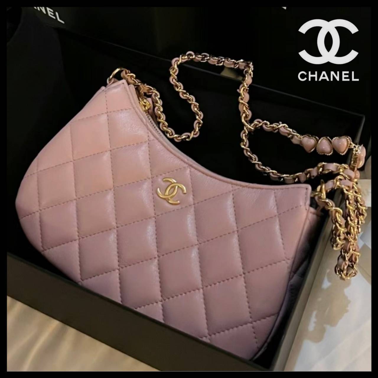 【可愛いピンクがエレガント】CHANEL チェーン クラッチ