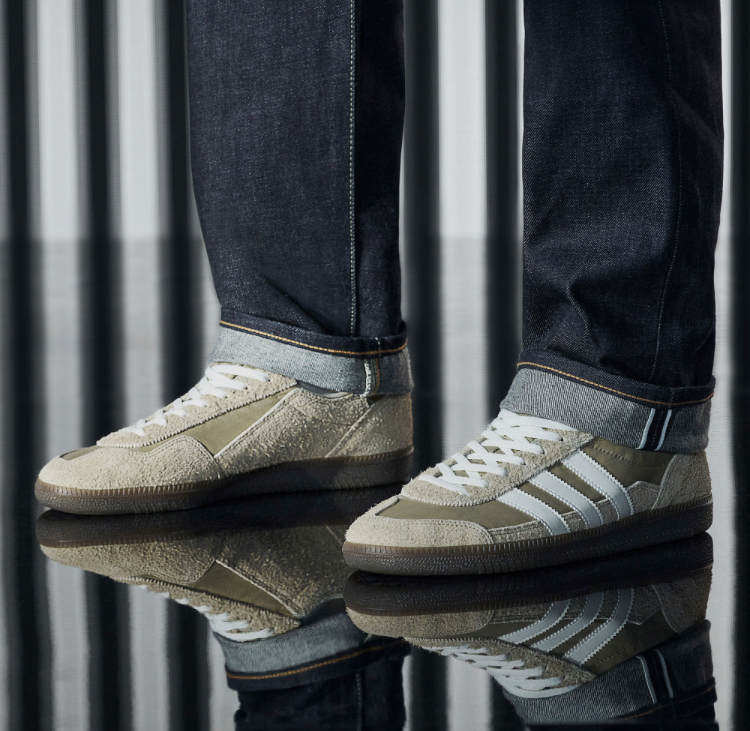 【adidas】WENSLEY LOW TRAINERS スニーカー ユニセックス