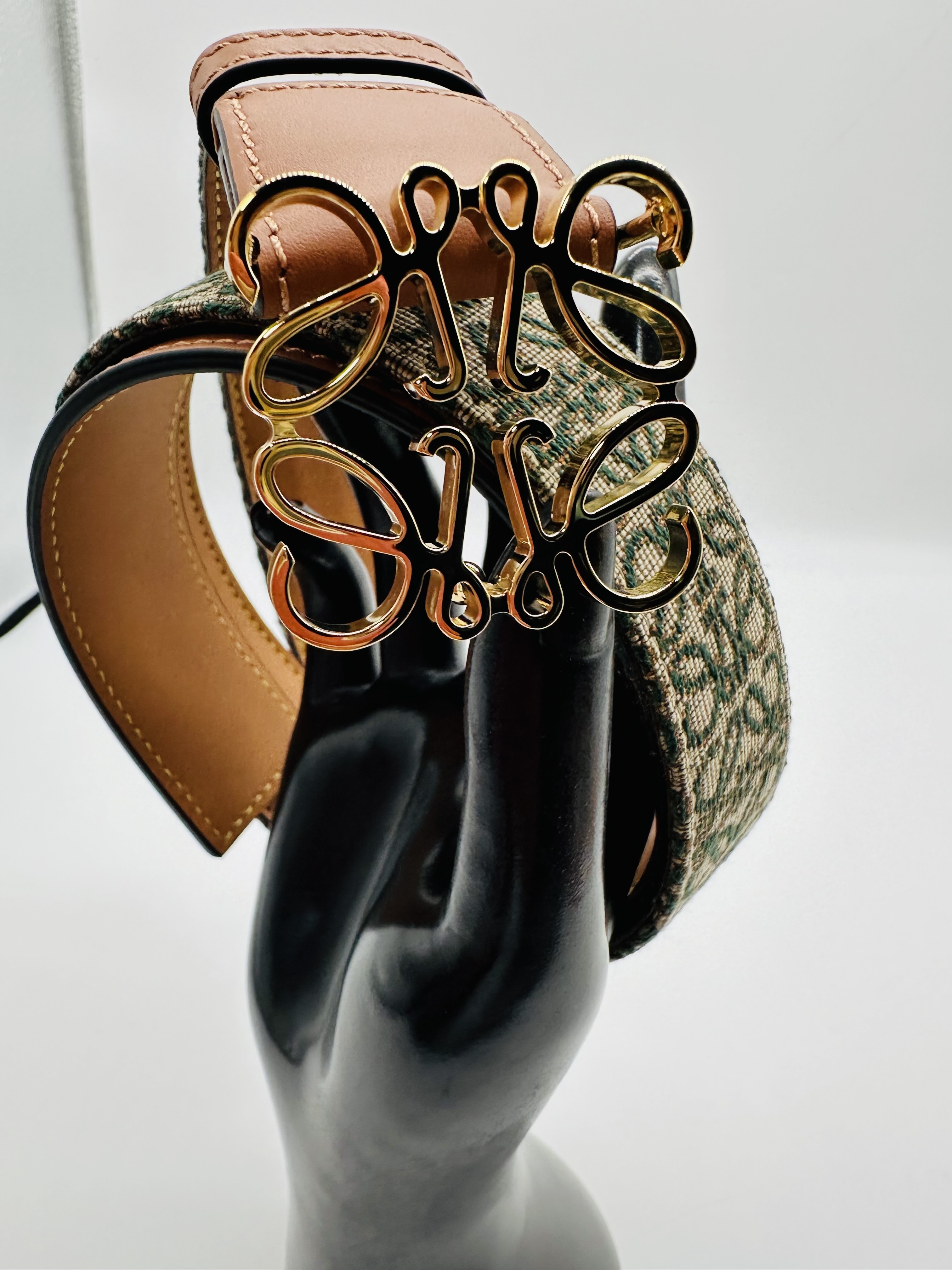 LOEWE 国内発送 関税込 ベルト ロゴ アナグラム