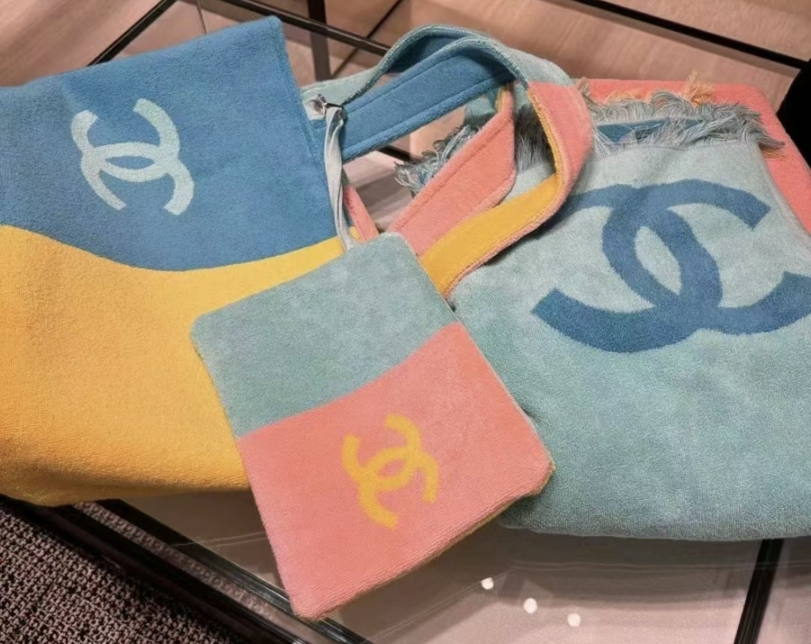レア！これからの季節に大活躍！CHANEL ビーチバック３点セット