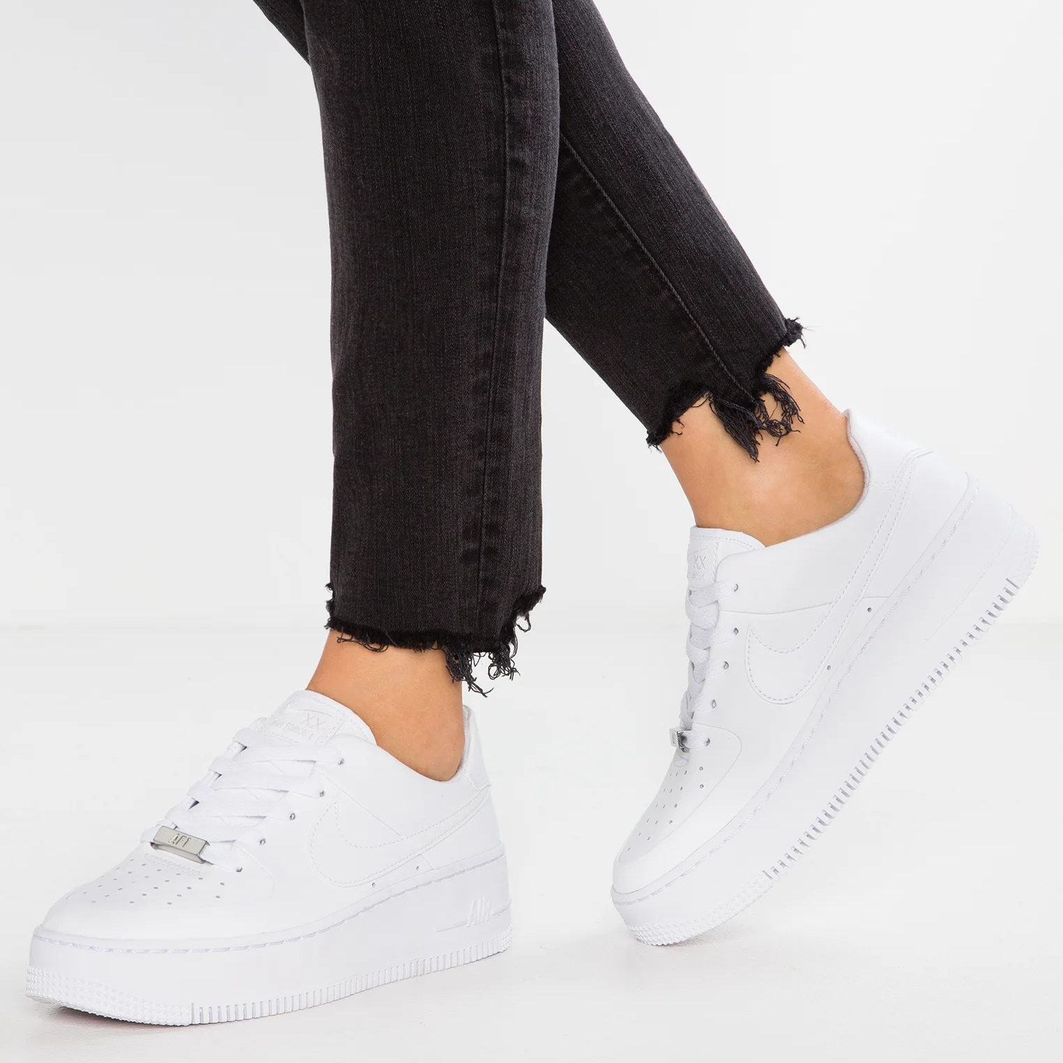 ★NIKE WMNS★エアフォース1 SAGE LOW★ホワイト★