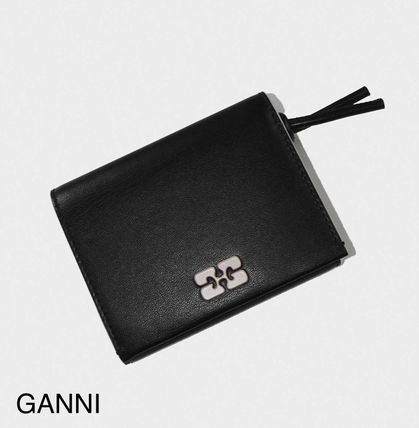ガニー GANNI Ganni Bou Trifold A5388 5898 099 レディース 財布 三つ折り財布 ミニ財布 バタフライモチーフ  折り畳み レザー コンパクト財布 （ブラック）