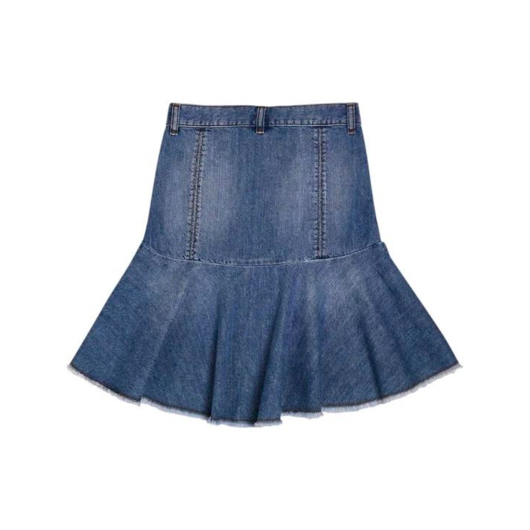 【きれいめファッション51選】上品さと清潔感をキープし 大人もOK】MARNI デニム アシンメトリー ミニスカート 送料込 スカート