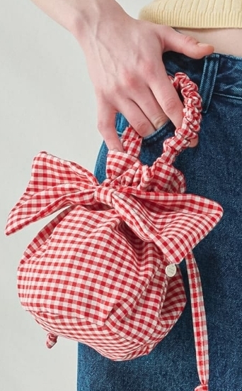 [RONRON] BIG RIBBON MINI バッグ★新作・24SS★人気★ RONRON] BIG RIBBON MINI バッグ☆新作・24SS☆人気☆ (RONRON