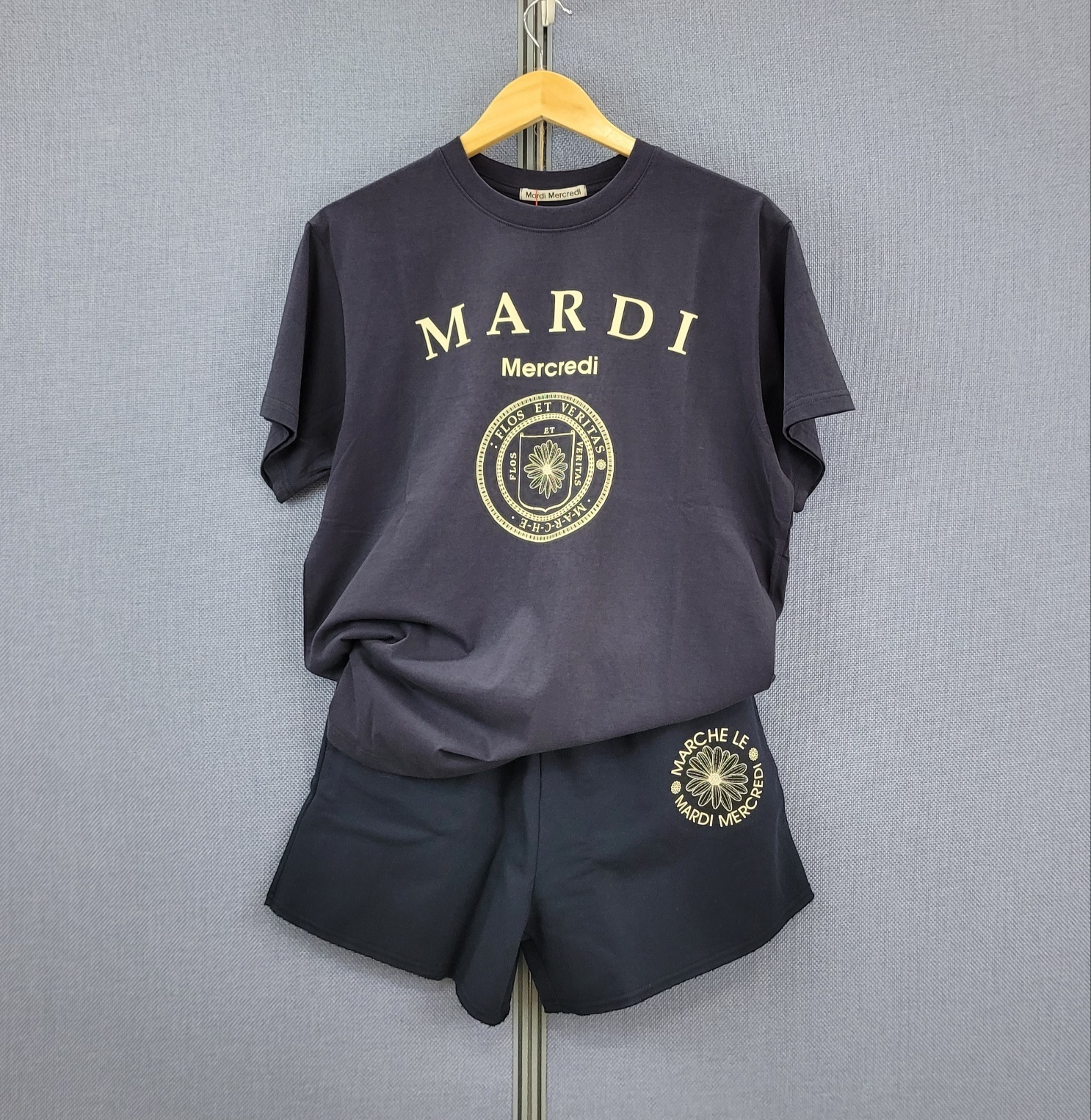 ●Mardi Mercredi●TSHIRT UNIV + SHORTS 上下 SET UP