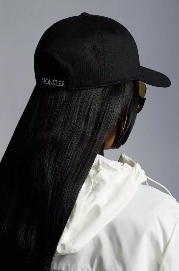 MONCLER 2024春夏新作 シリコンロゴ付き ベースボールキャップ MONCLER 2024春夏新作 シリコンロゴ付き ベースボールキャップ