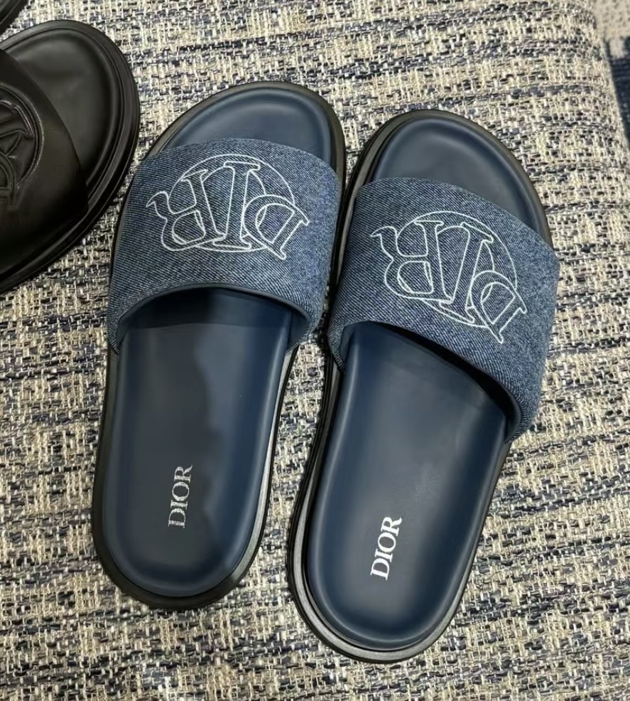 大人気のオシャレサンダル♪】Dior Aqua サンダル 靴・ブーツ