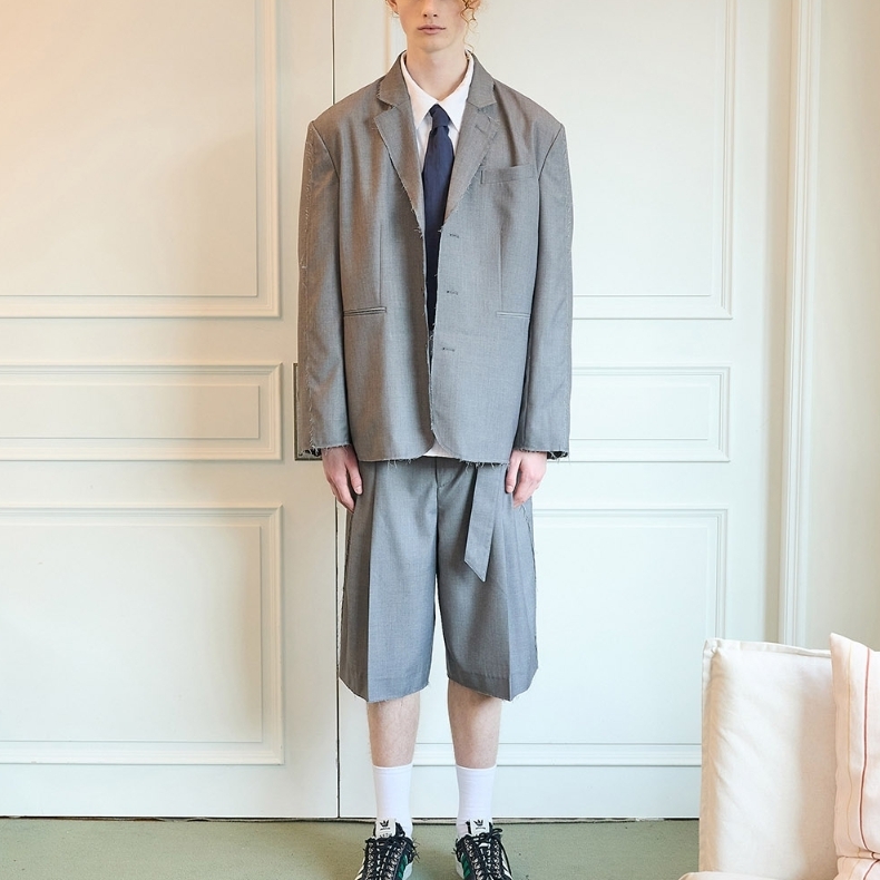 ジャケット Wai Kei Cut-out overfit blazer 4BKH101 Wai Kei Cut-out overfit blazer 4BKH101