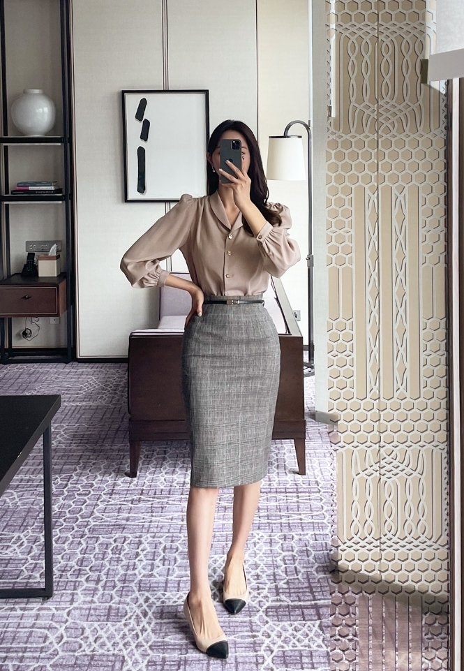 【I AM MARI】Kotia Belted Check Skirt
