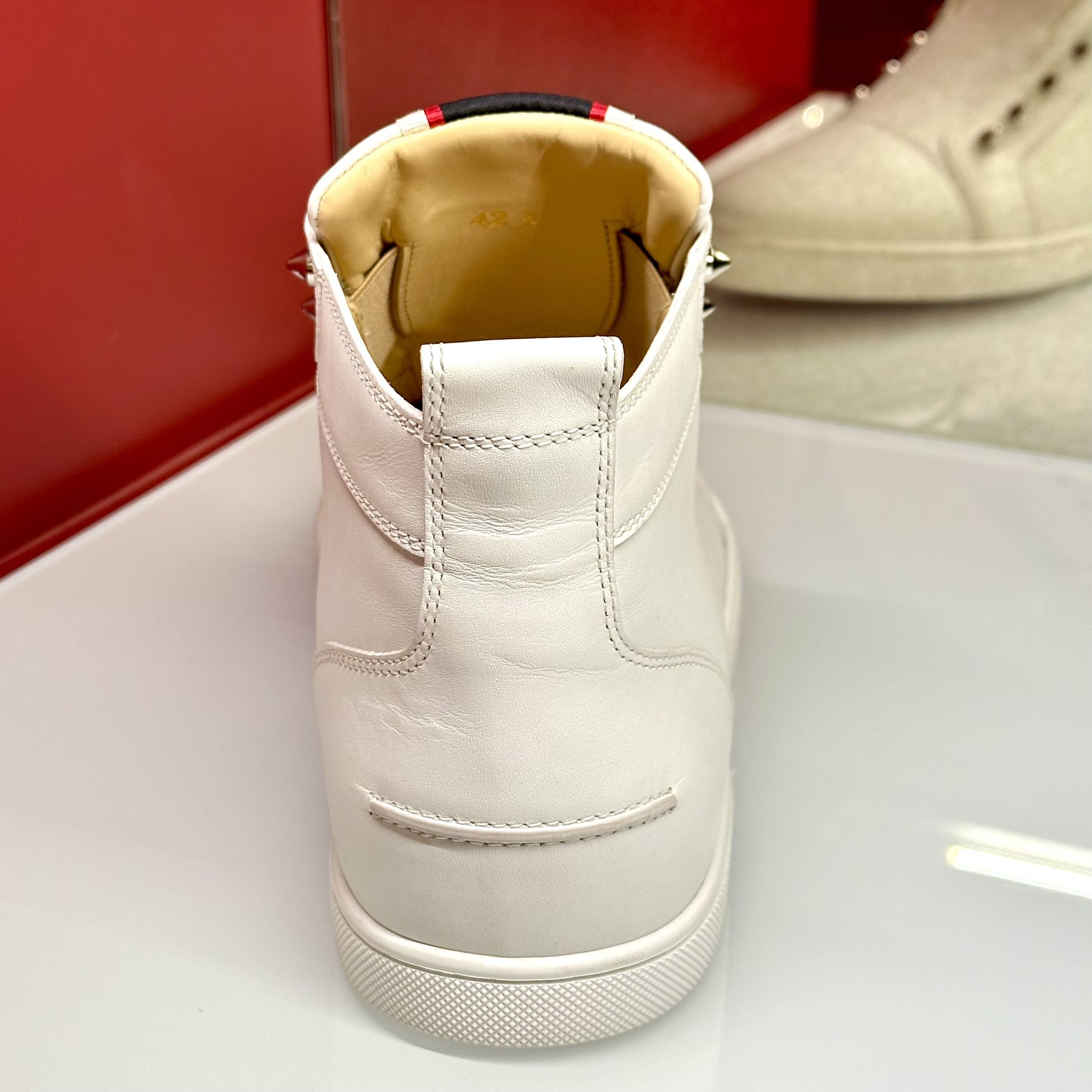 【 Christian Louboutin 】メンズ F.A.V ハイカットスニーカー Christian Louboutin 美品 クリスチャンルブタン レザー