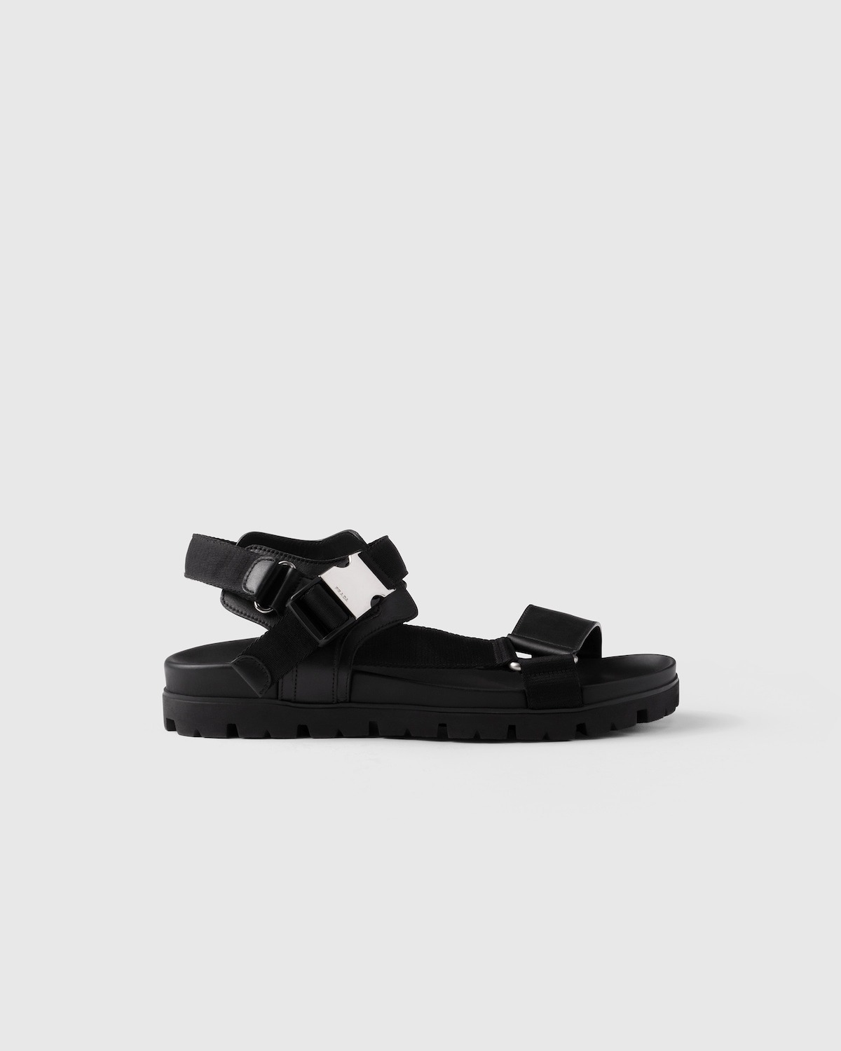 ★【PRADA】★スポーティバックル レザーサンダル ブラック★ PRADA】スポーティ レザーx Re-Nylonテープ サンダル ブラック