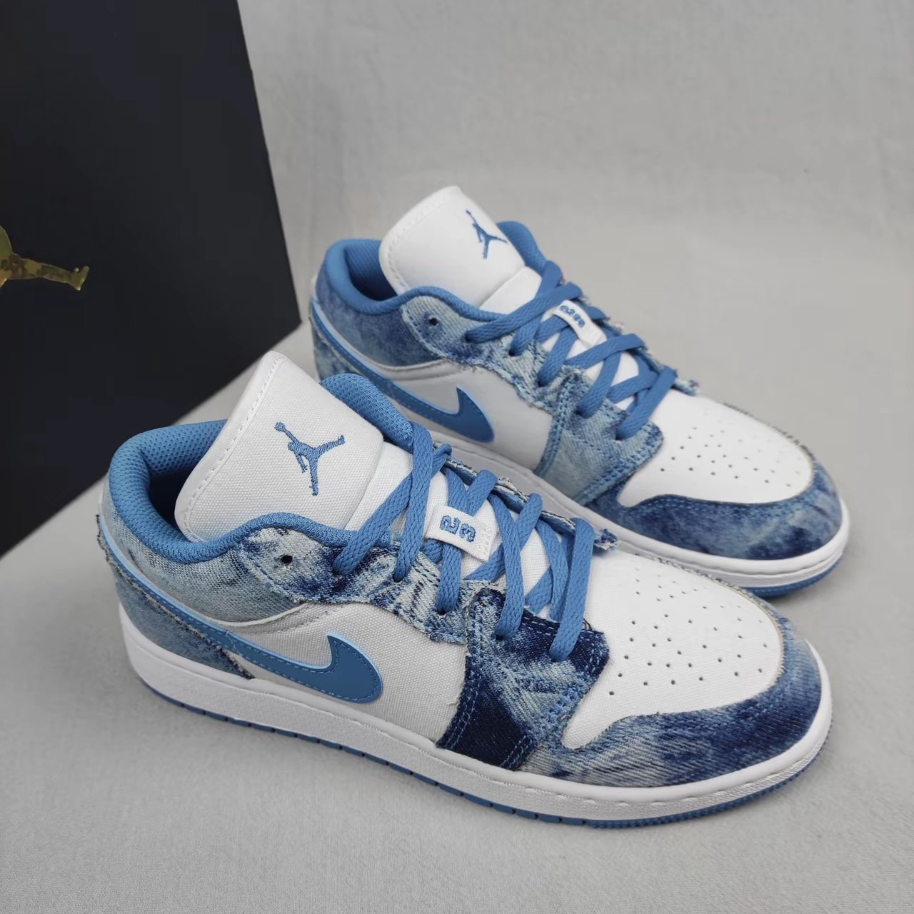 【大人気モデル】Nike Air Jordan 1 Low \"Washed Denim\"│ナイキ NIKE 海外限定 AIR JORDAN 1 LOW SE 
