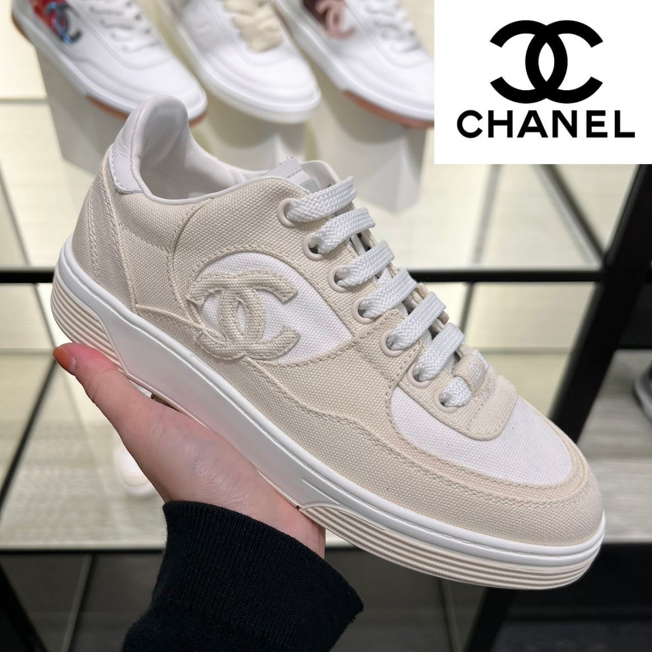 【CHANEL】サイドのロゴがポイント★シャネル スニーカー