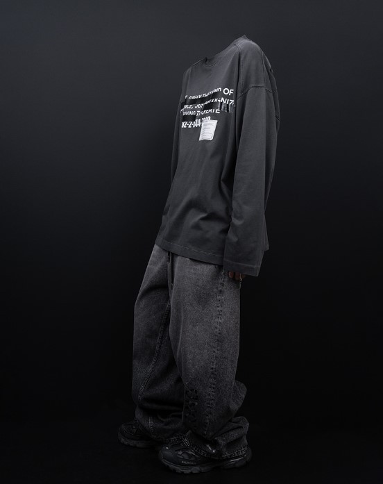 BLACKBLONDのBBD Hidden Slogan Pigment Long T-Shirt 全3色 BLACKBLONDのBBD Hidden Slogan Pigment Long T-Shirt 全3色