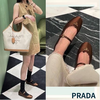 ブラウン（茶色）系 PRADA(プラダ) フラットシューズ(レディース