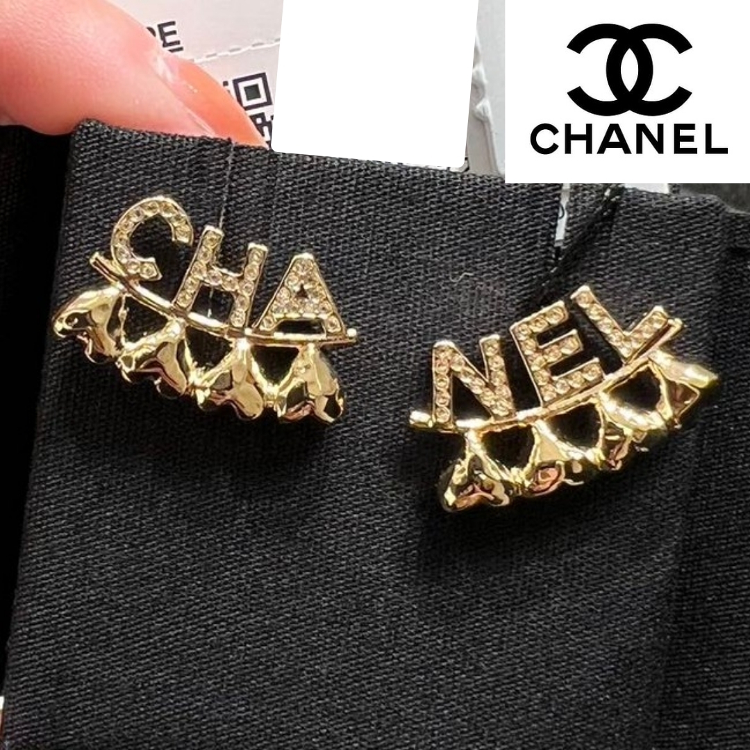 【CHANEL】２３P★耳元にロゴの遊び心★シャネル ピアス