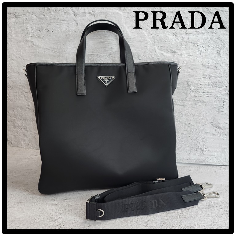 PRADA プラダ Re-Nylon トートバッグ ブラック スモール パデッド Re-Nylon トートバッグ | PRADA