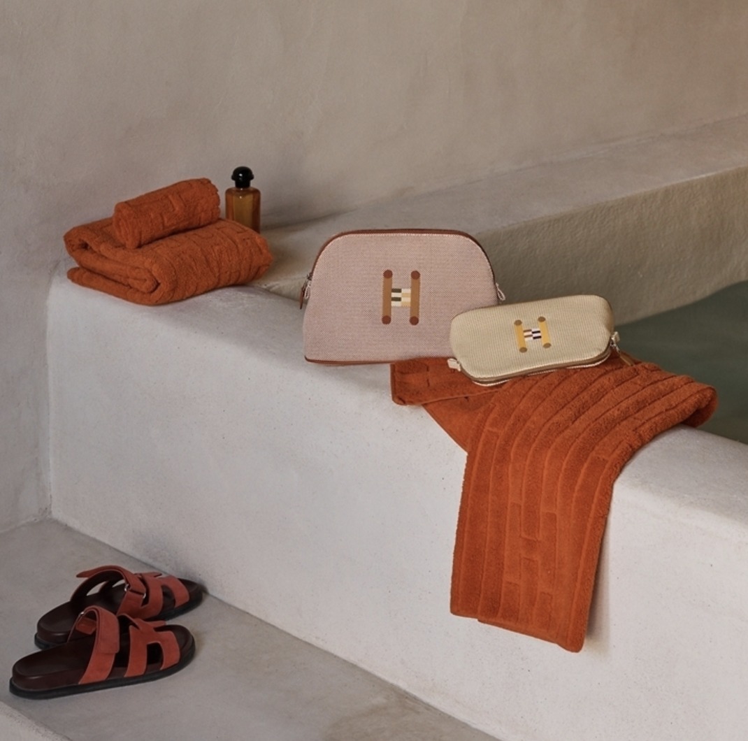 【旅行や小物入れに最適♪】HERMES ボリードポーチ 安心国内 旅行や小物入れに最適♪】HERMES ボリードポーチ 安心国内 ポーチ