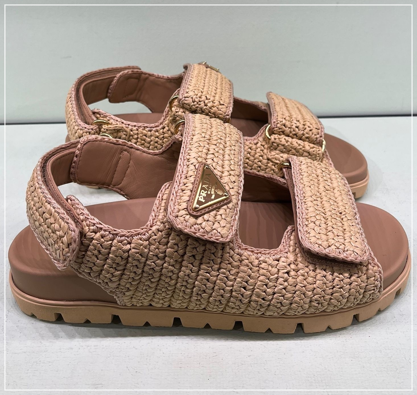 【大注目】PRADA◆ラフィア風 ストラップ サンダル ラバーソール