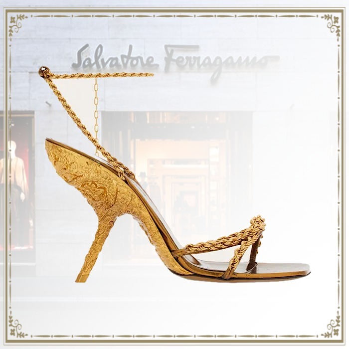 【★日本未入荷★】Salvatore Ferragamo ☆ ジュエルサンダル