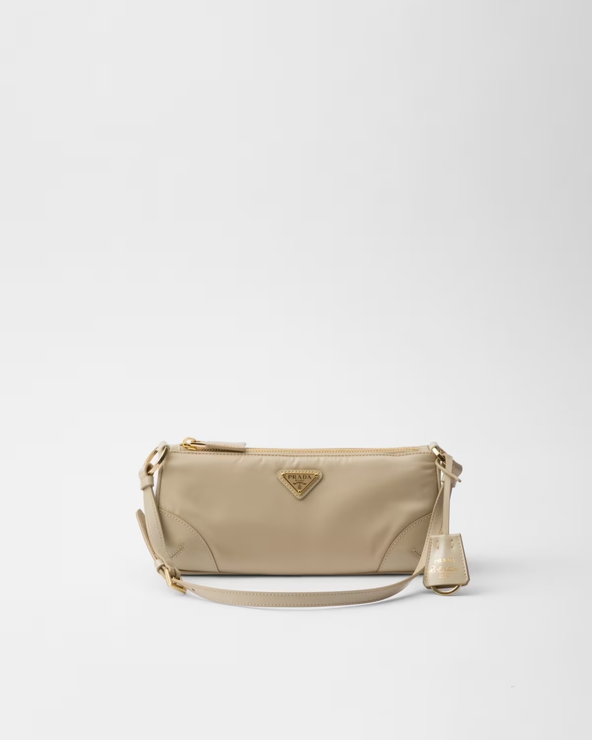 《送料無料》PRADA Re Edition 2002 brushed leathe bag