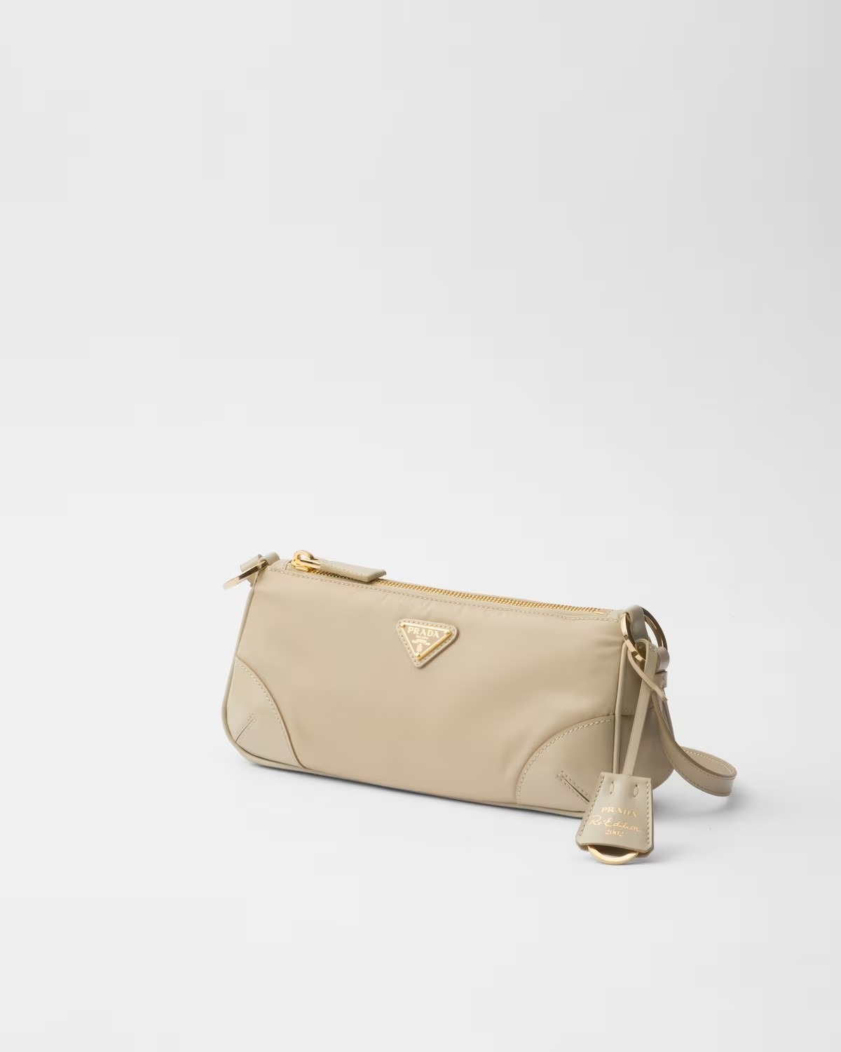 《送料無料》PRADA Re Edition 2002 brushed leathe bag