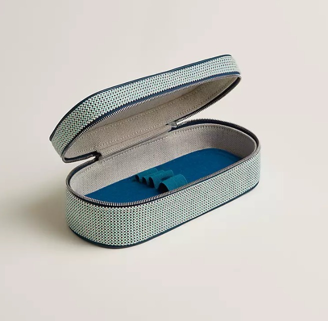 ＊マルチに使える♪＊【HERMES】エルメス ポーチ《エスカル》