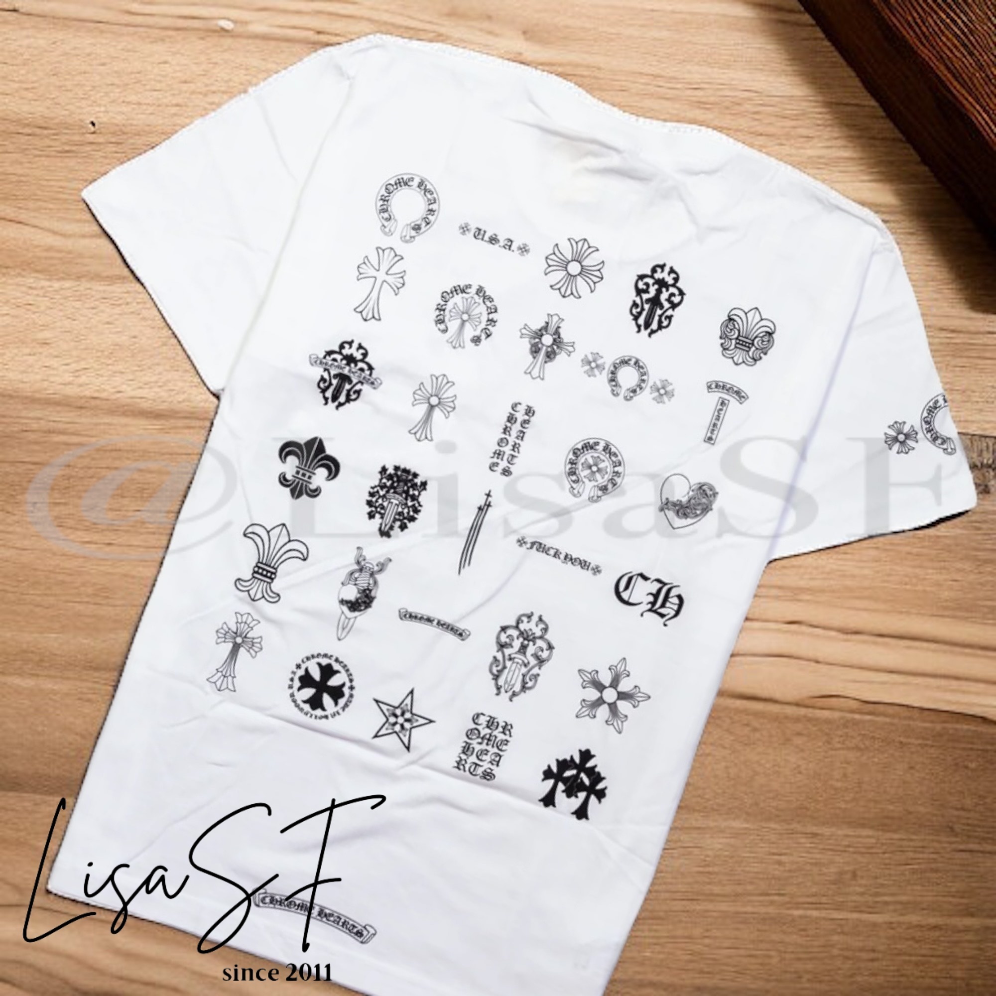 完売前に☆CHROME HEARTS☆クルーネック ホワイト ロゴ Tシャツ