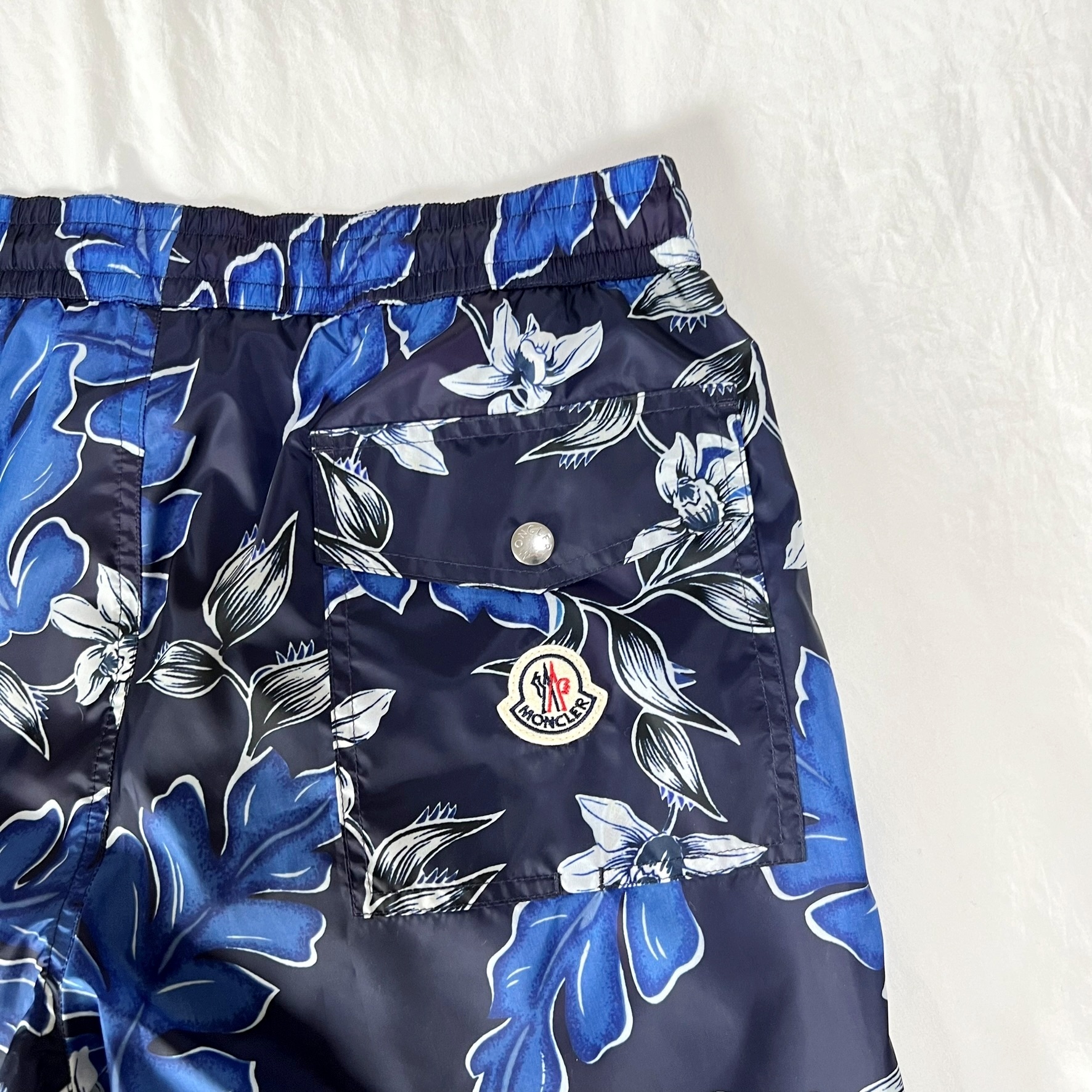 国内発送】MONCLER 水陸両用 スイムパンツ ショートパンツ