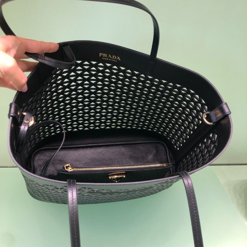 ６万取引突破★UPS速達便利用！【PRADA★プラダ】1BA232 6万取引突破☆UPS速達便利用！【PRADA☆プラダ】1BA232 (PRADA