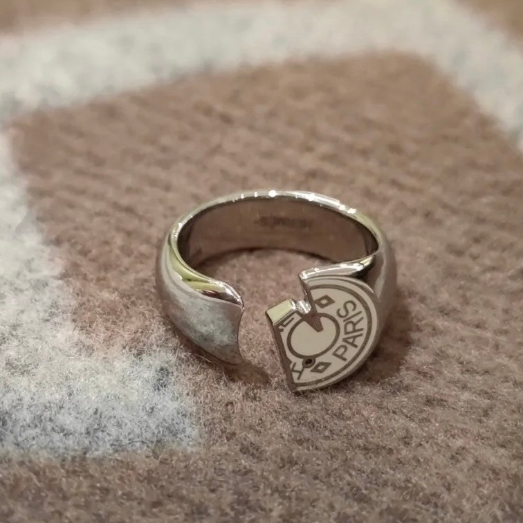 ユニセックスでも☆洗練された美しさ【HERMES】カルーセルリング カルーゼル リング[] Carrousel Ring | エルメス 新品 ジュエリー