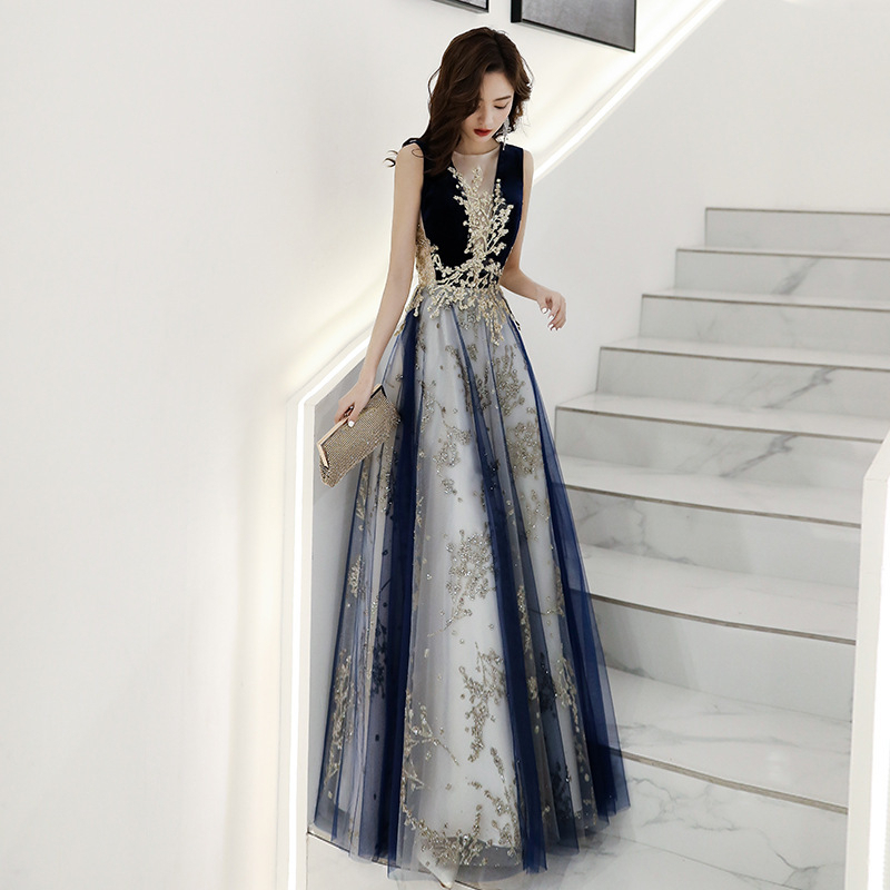 ドレス ロング丈 無地 長袖 シンプル パーティー 結婚式 韓国 ウェディングドレス ロング丈 無地 レトロ シンプル 結婚式 韓国