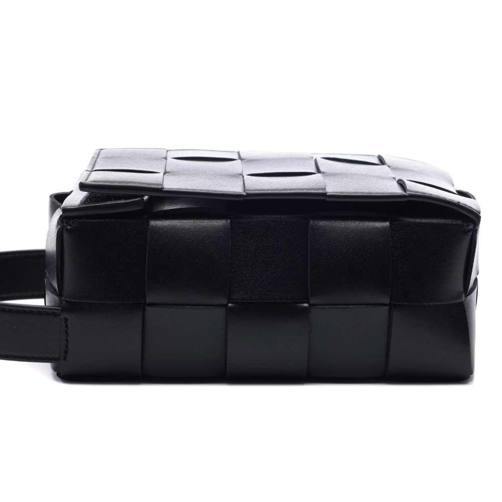 【BOTTEGA VENETA】CASSETTE TRAVEL BAG