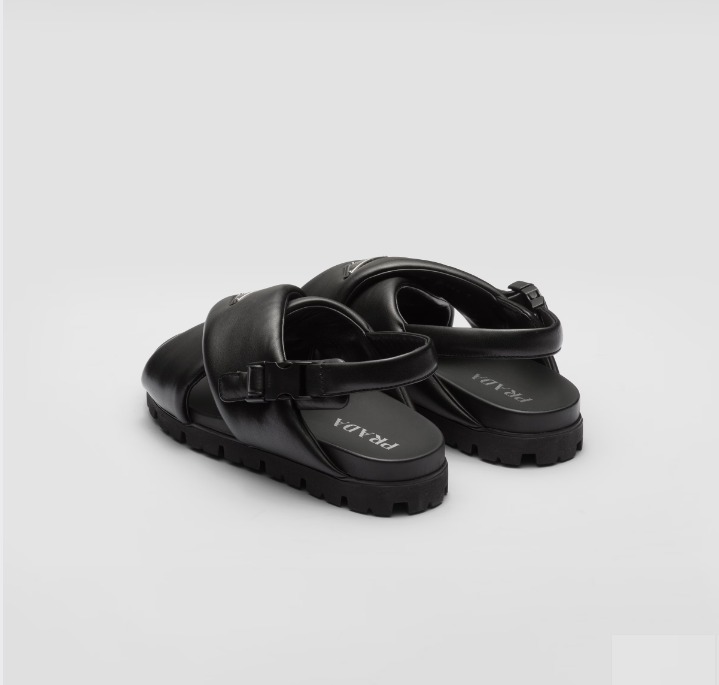 送料無料》 PRADA Padded nappa leather crisscross sandals 靴
