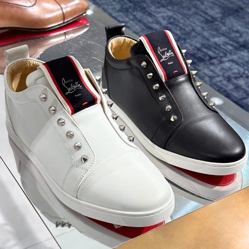 CHRISTIAN LOUBOUTIN スニーカー F.A.V Fique A Vontade