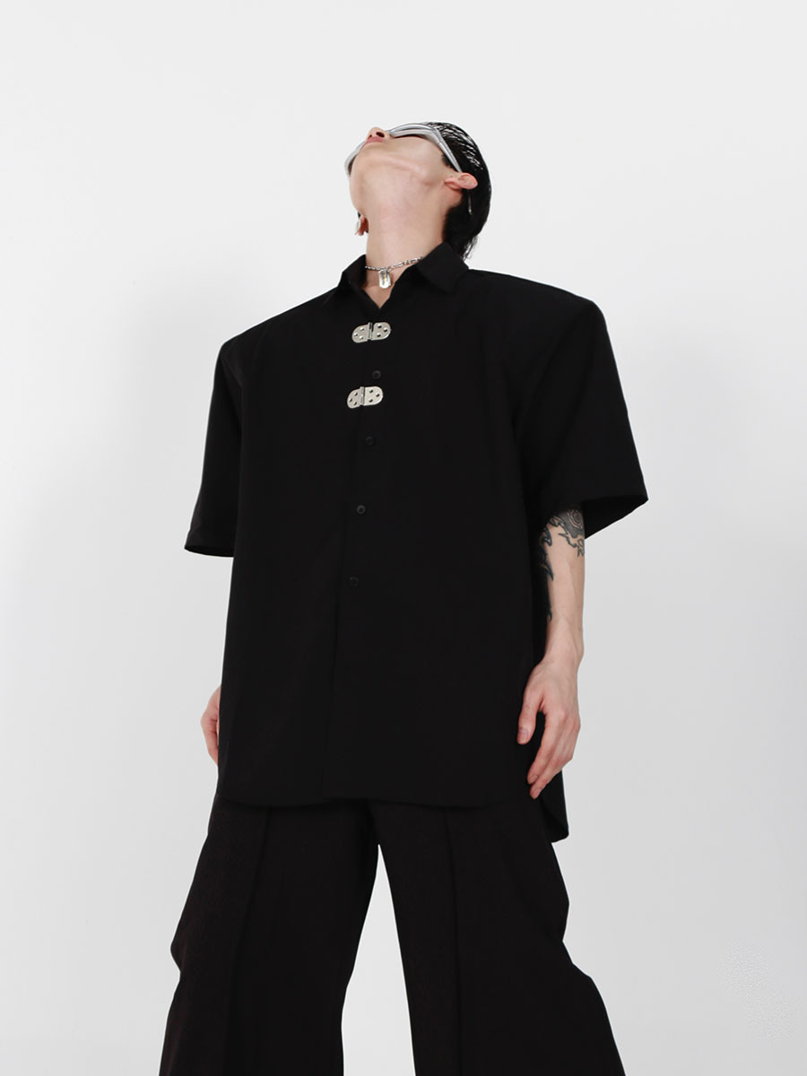 Argue Cultureシャツメッシュ切替メタルホック肩パット個性的 Argue Culture半袖シャツデザインメタルホック肩パッドおしゃれ