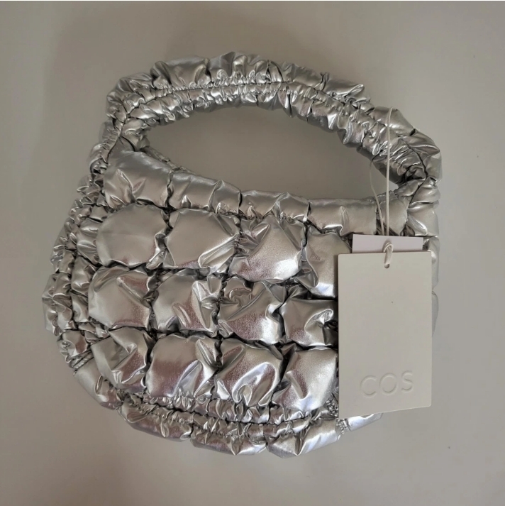 【コス】COS Quilted Micro Bag Silver マイクロバッグ シルバー