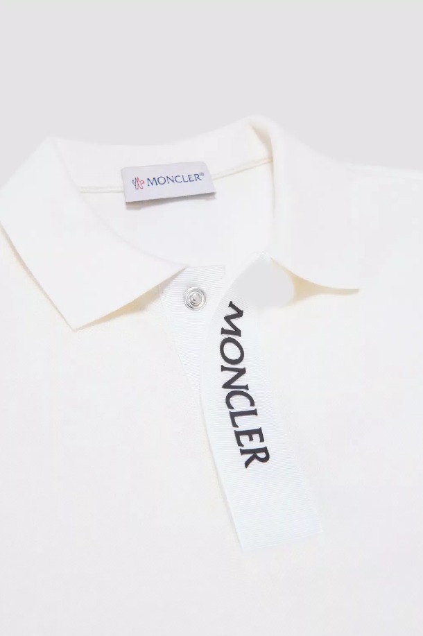 MONCLER2023春夏新作キッズ LUNAR NEW YEAR 半袖Tシャツ 4A/6A MONCLER2023春夏キッズ レタリングロゴ入り 半袖Tシャツ 4A/6A