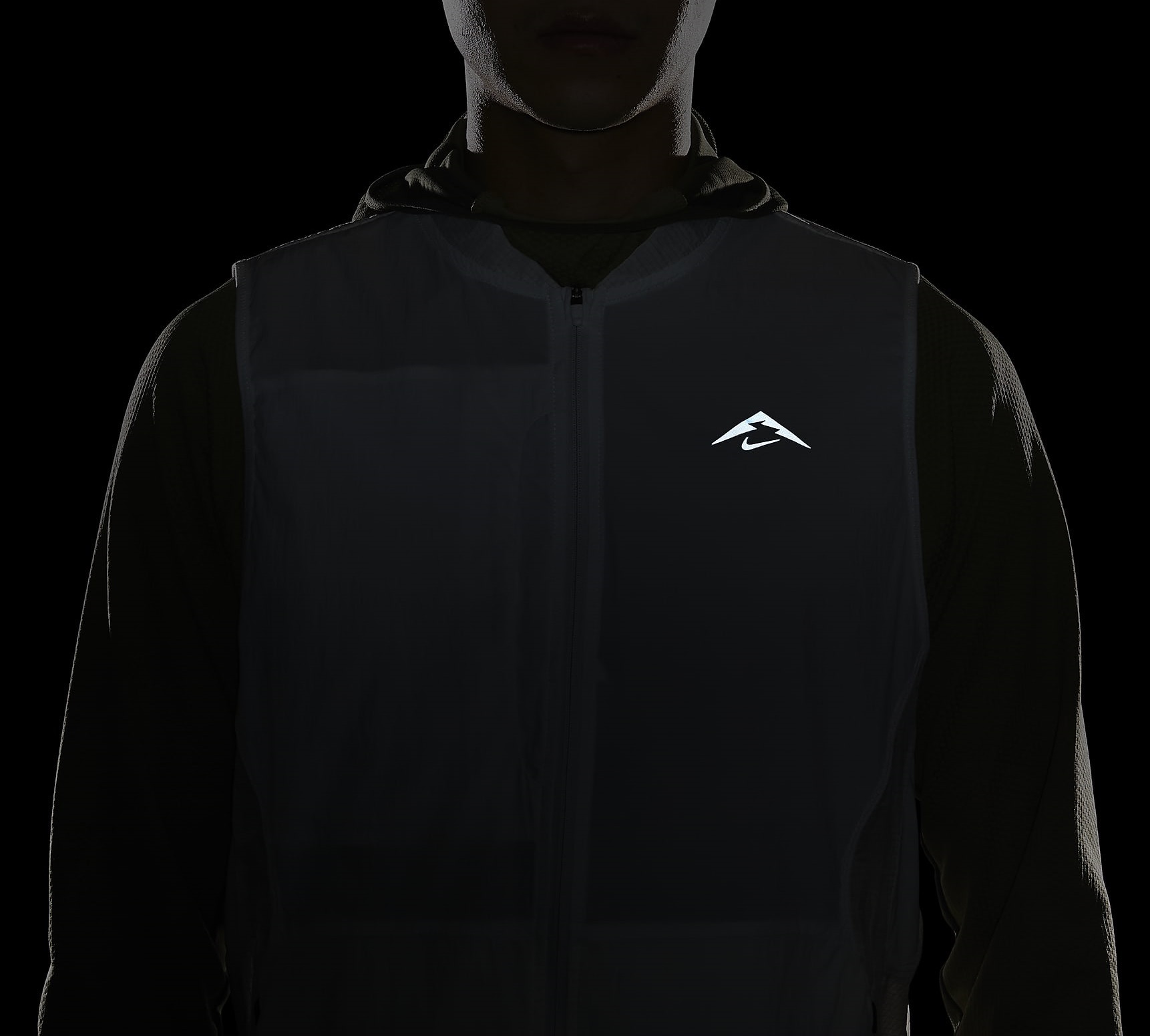 ☆NIKE☆TRAIL AIREEZ ランニングベスト☆追跡可 (Nike/メンズ