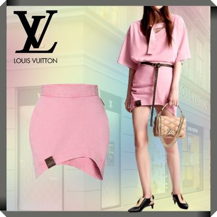 【きれいめファッション51選】上品さと清潔感をキープし ピンク系 Louis Vuitton(ルイヴィトン) スカート(レディース スカート