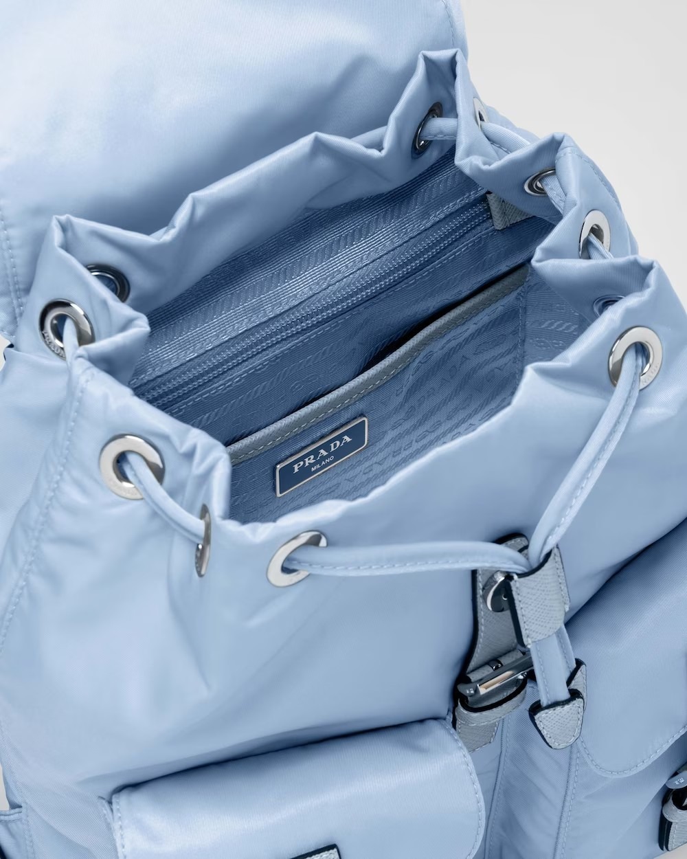 《送料無料》PRADA Small Re-Nylon backpack