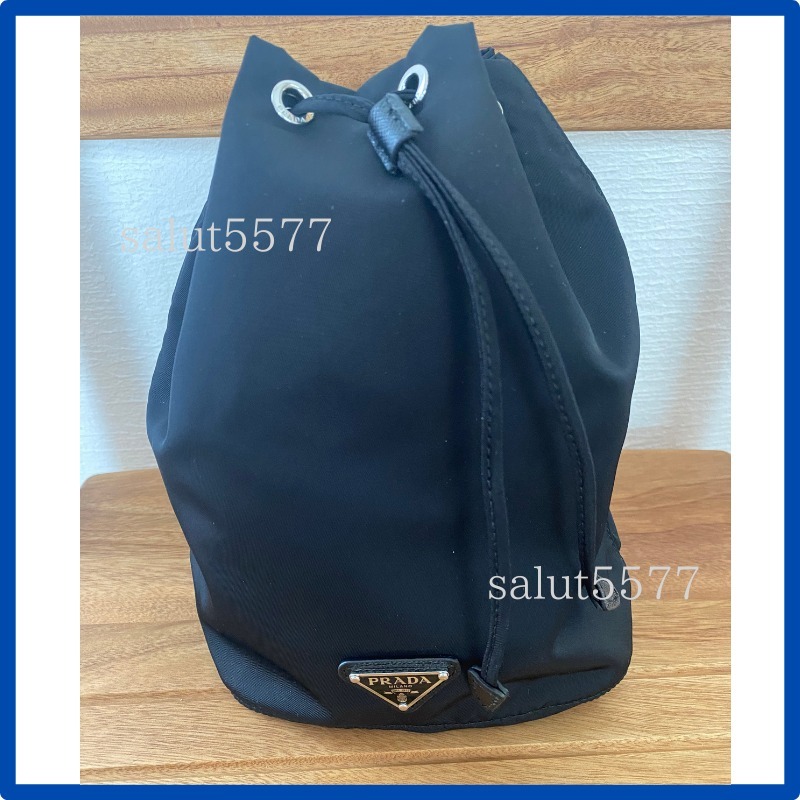 【すぐ届く！】PRADA プラダ ナイロン製 巾着ポーチ 1NA369