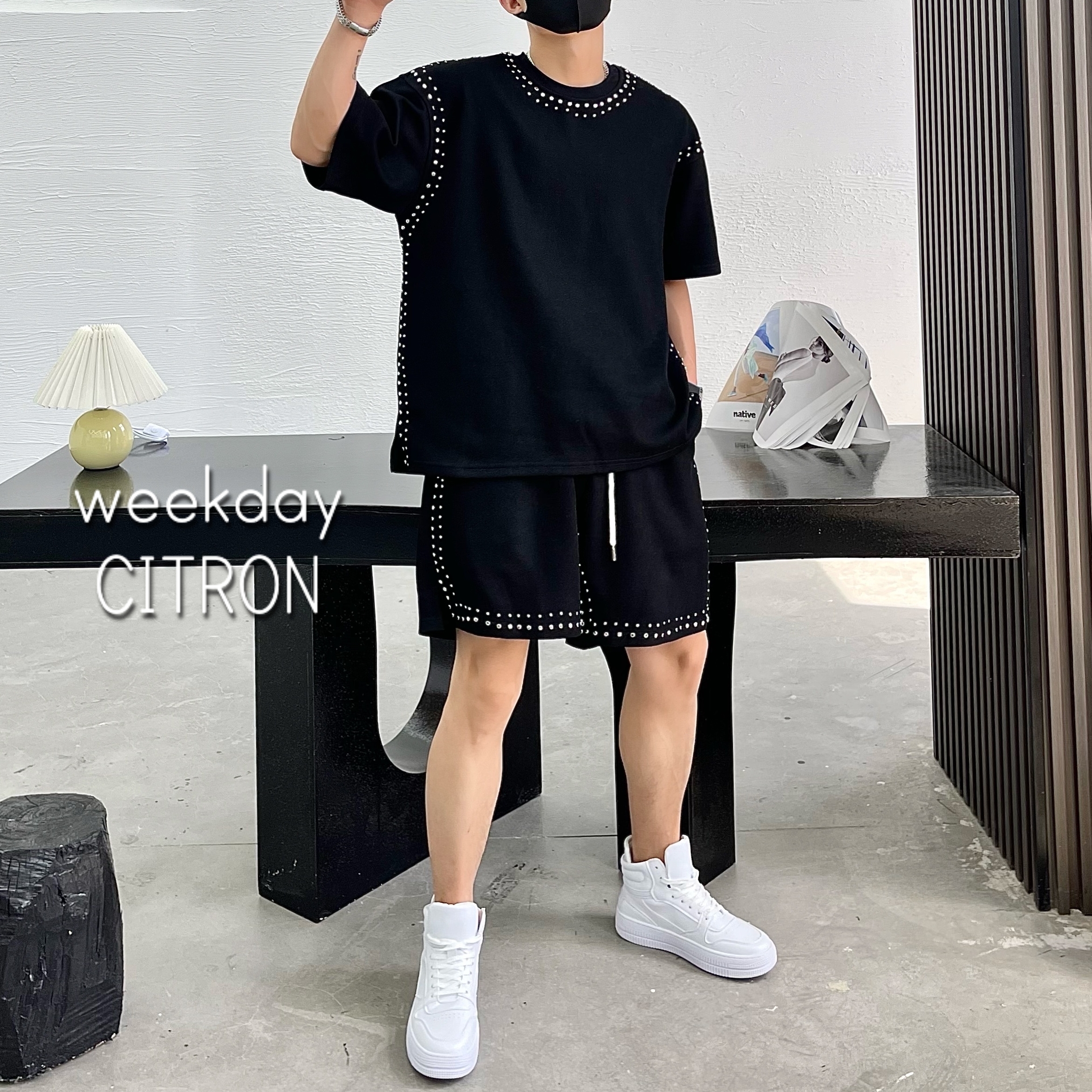 スタッズ付 セットアップ 5色 Tシャツ 短パン 無地 韓国 cr4049
