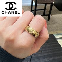 【CHANEL】２つの表情が楽しめる！シャネル　ロゴ　リング