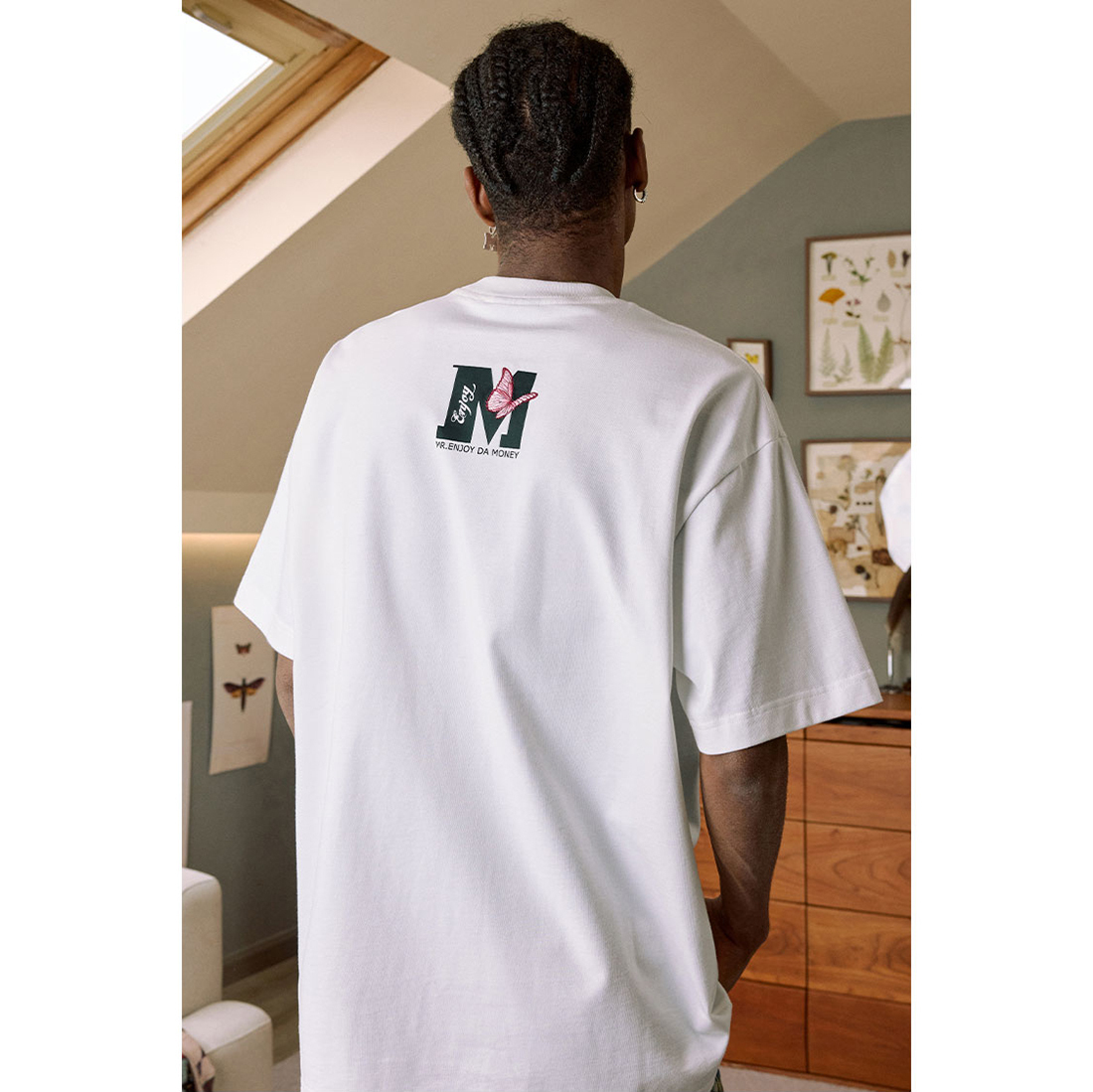 MR. ENJOY DA MONEY 半袖 Tシャツ 花柄 蝶 刺繍 おしゃれ 夏服 MR. ENJOY DA MONEY 半袖 Tシャツ 花柄 蝶 刺繍 おしゃれ 夏服