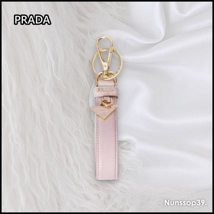 贅沢品 ピンク系 PRADA(プラダ) キーホルダー・キーリング(レディース 小物