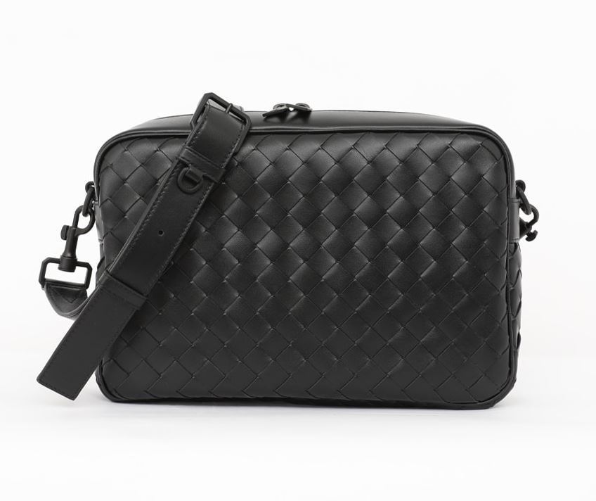 【BOTTEGA VENETA】ミディアム イントレチャート カメラバッグ