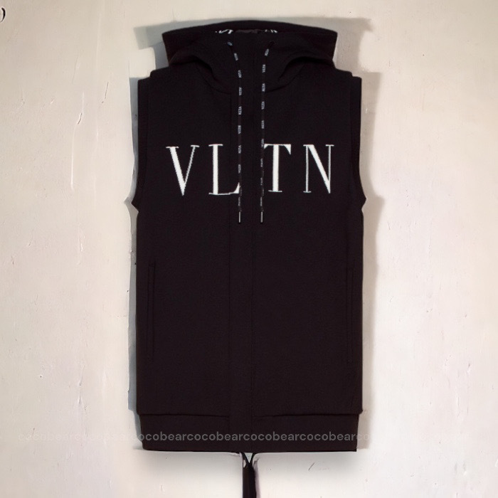 ☆Valentino☆セール！VLTN ロゴ ニット パーカー トップス