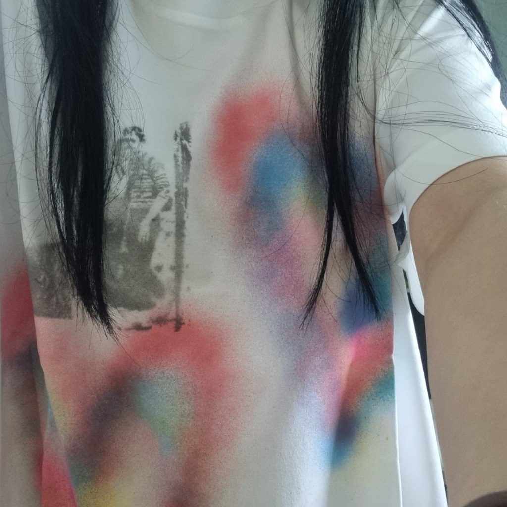 THE MUSEUM VISITOR★韓国★BERLIN LOVE HEART SPRAYED T-SHIRTS BERLIN LOVE HEART SPRAYED T-SHIRTS : THE MUSEUM VISITOR