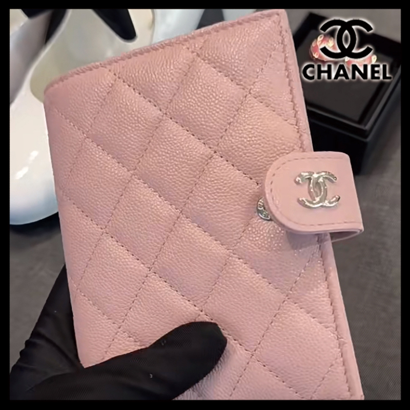【ビジネスシーンで便利】CHANEL カード＆パスポートホルダー
